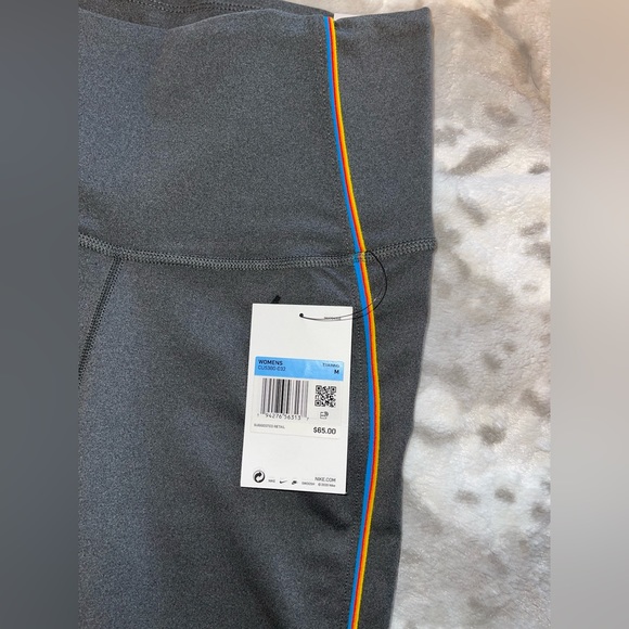 Nike Training Leggings - Picture 2 of 2